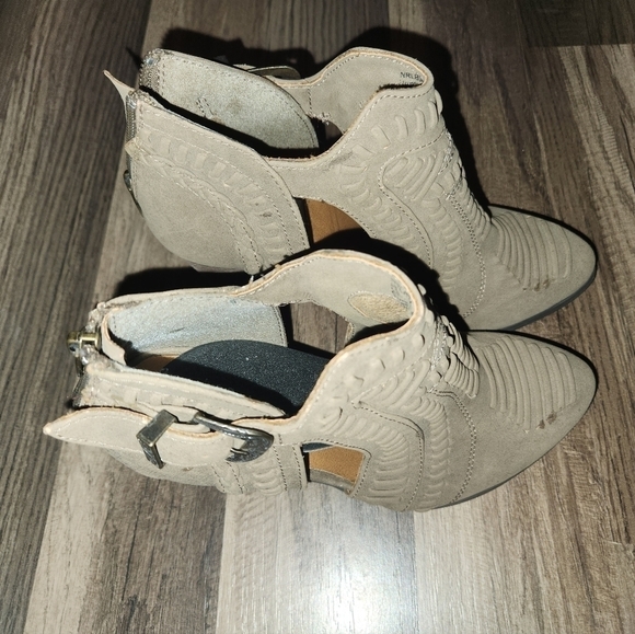 Not Rated - Nara Cutout Western Inspired Booties - Taupe Size 6.5 EUC - Picture 4 of 7